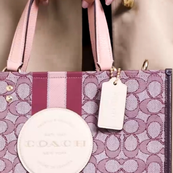 Coach Dempsey Medium Carryall In Signature Jacquard Witn Stripe And Coach Patch - Picture 6 of 16